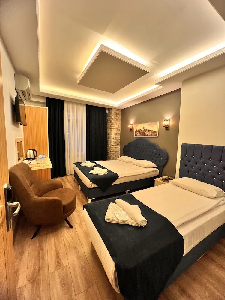Superior Triple Room