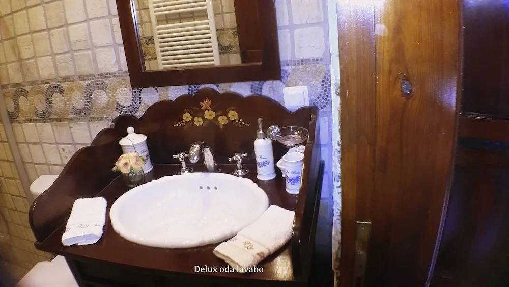 Deluxe Tek Büyük Yataklı Oda, Deniz Manzaralı