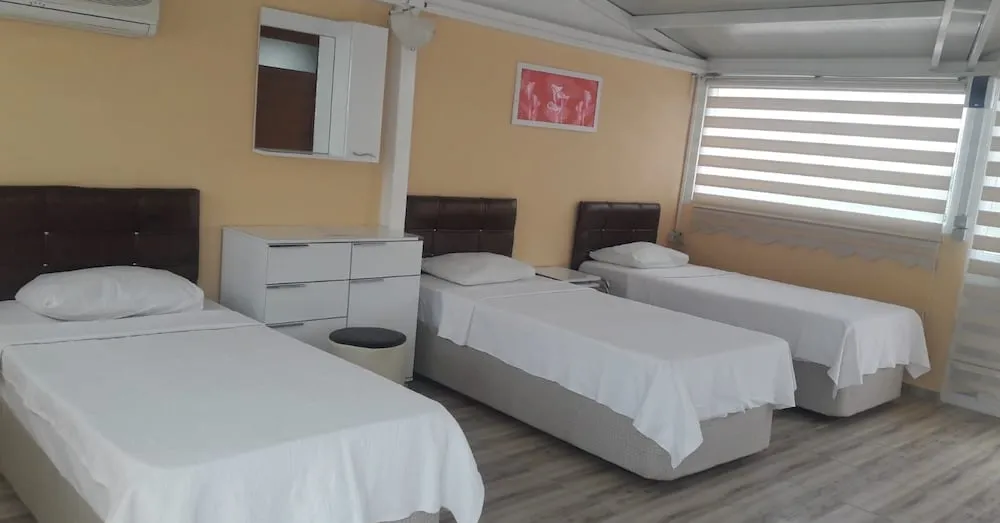 Deluxe Tek Büyük veya İki Ayrı Yataklı Oda