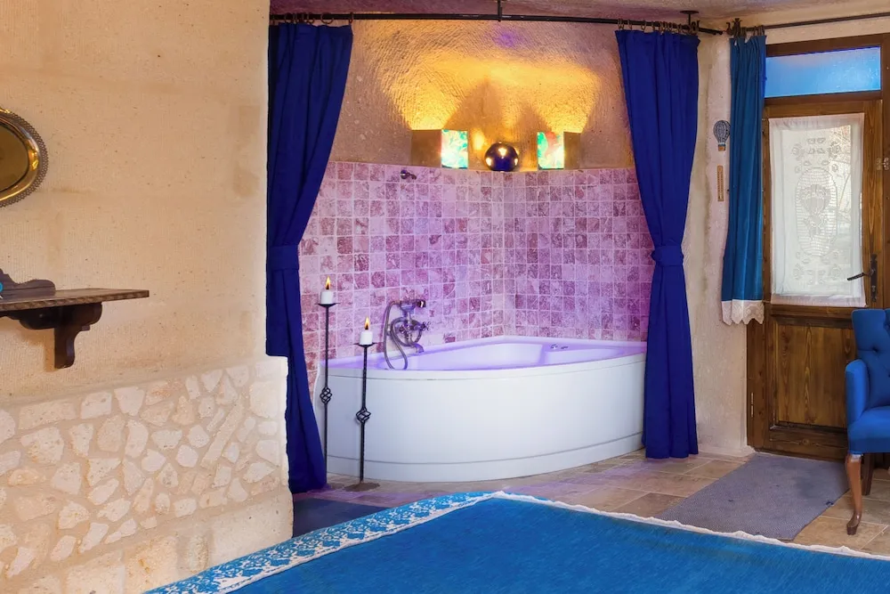 Mavi Honeymoon Süit