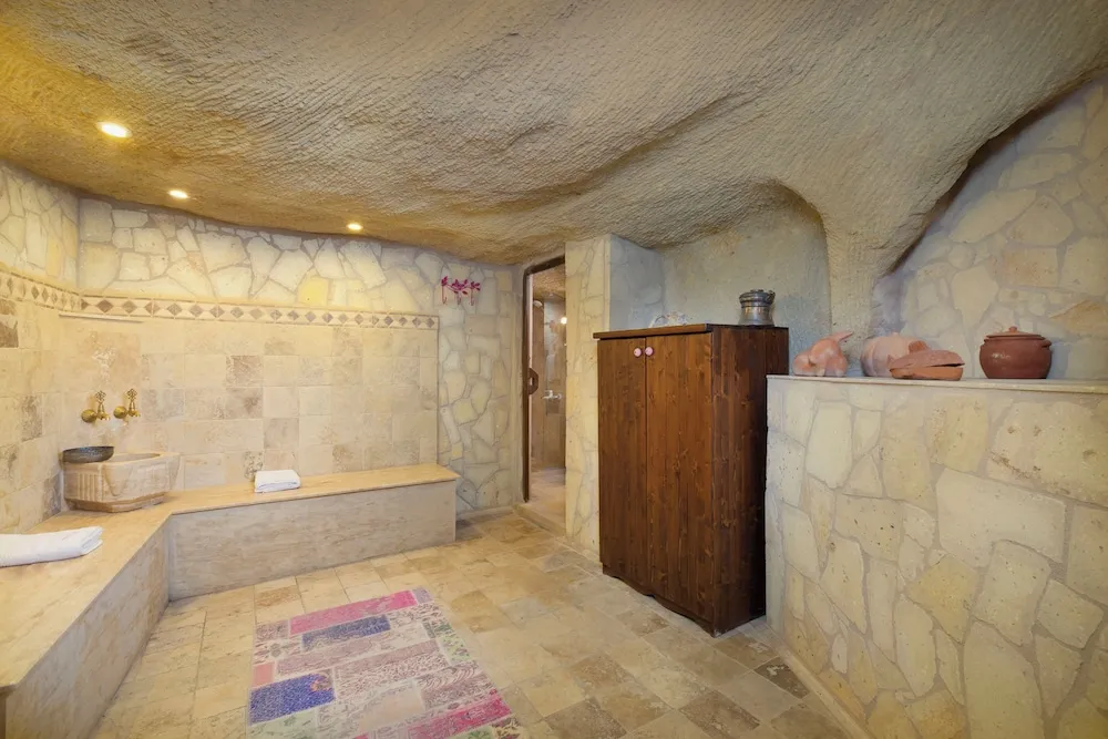 Fuşya Honeymoon Süit