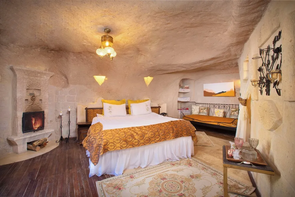 Sarı Honeymoon Süit