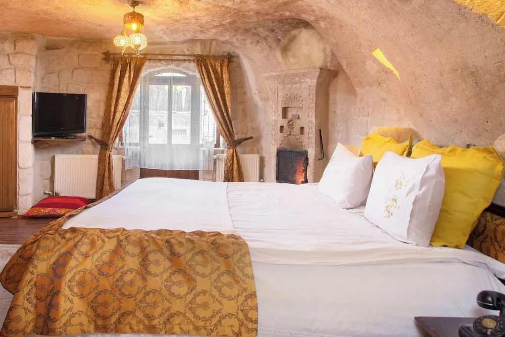 Sarı Honeymoon Süit