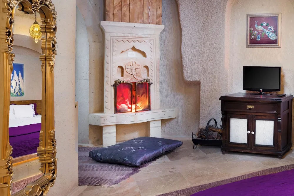 Eflatun Honeymoon Süit