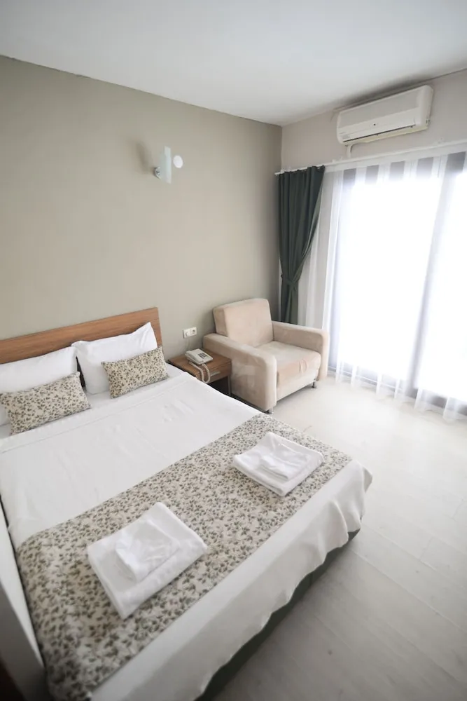 Tek Büyük Yataklı Oda