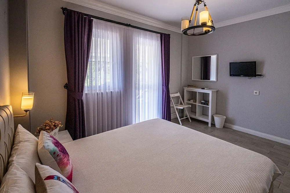 Grand Tek Büyük Yataklı Oda, Veranda, Bahçeli