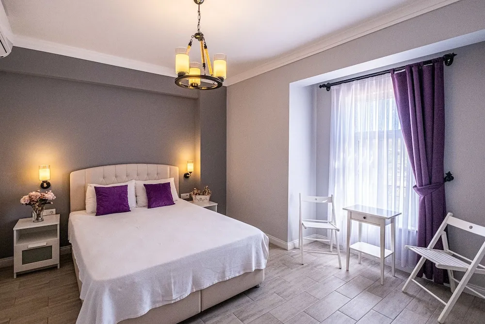 Deluxe Tek Büyük Yataklı Oda, Bahçe Manzaralı