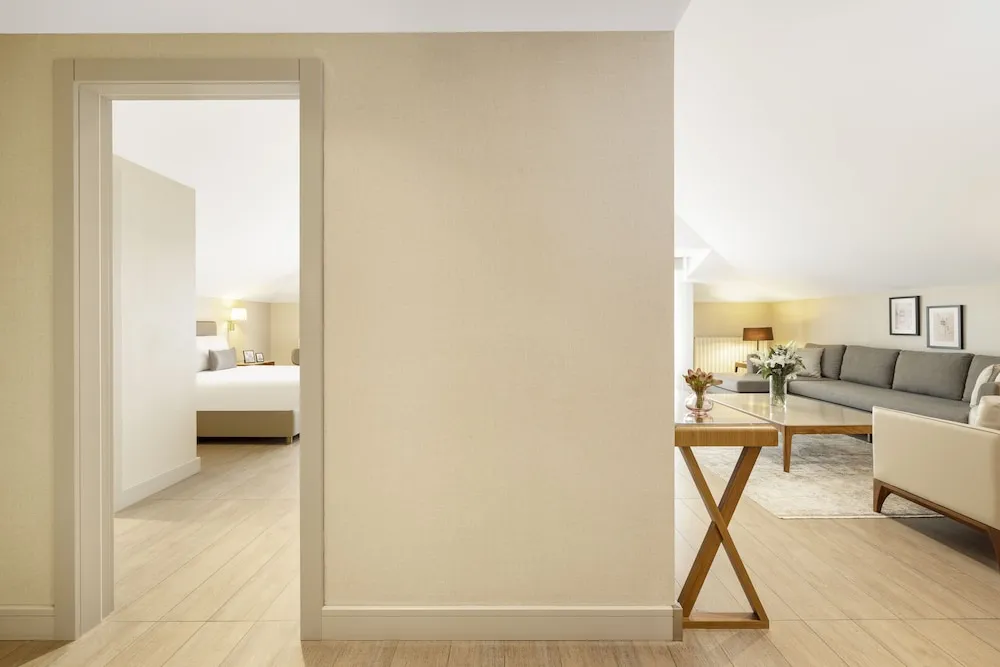 Çatı Katı (Loft), 2 Yatak Odası, Teras, Şehir Manzaralı