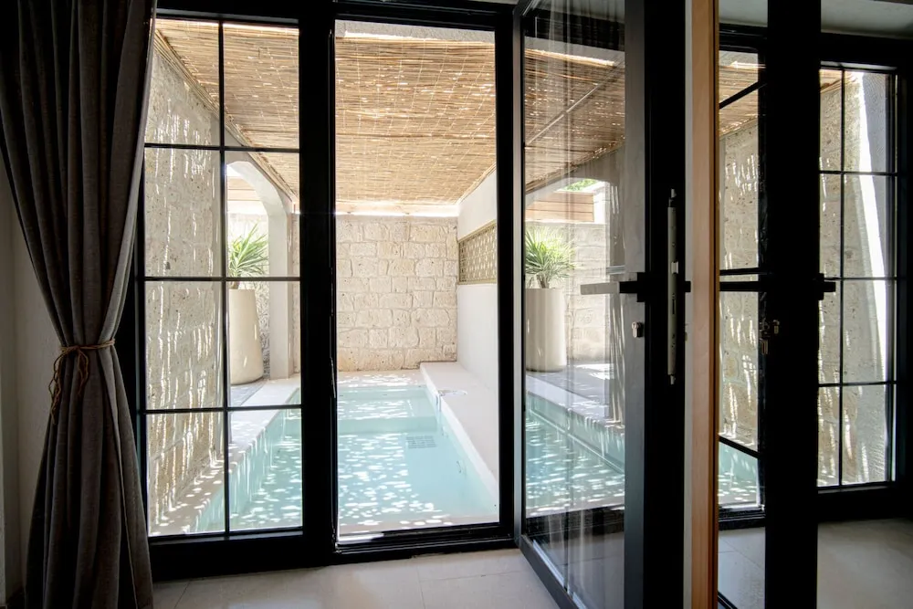 Senior Stüdyo Süit, Kişiye Özel Havuzlu