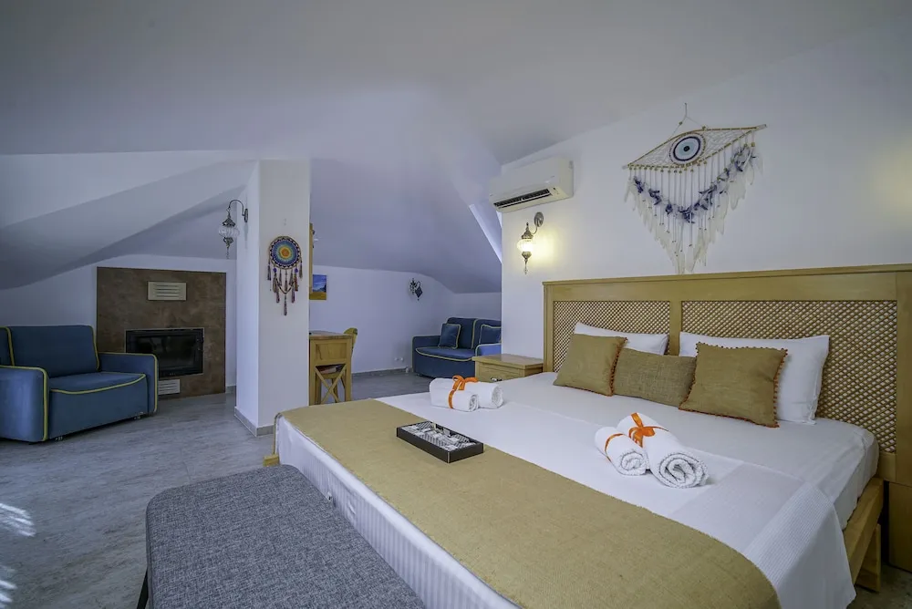 Deluxe Dört Kişilik Oda