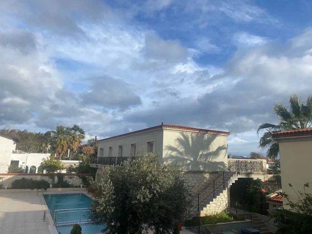 Design Oda, Havuz Manzaralı