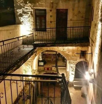 Sandık Cave Suites