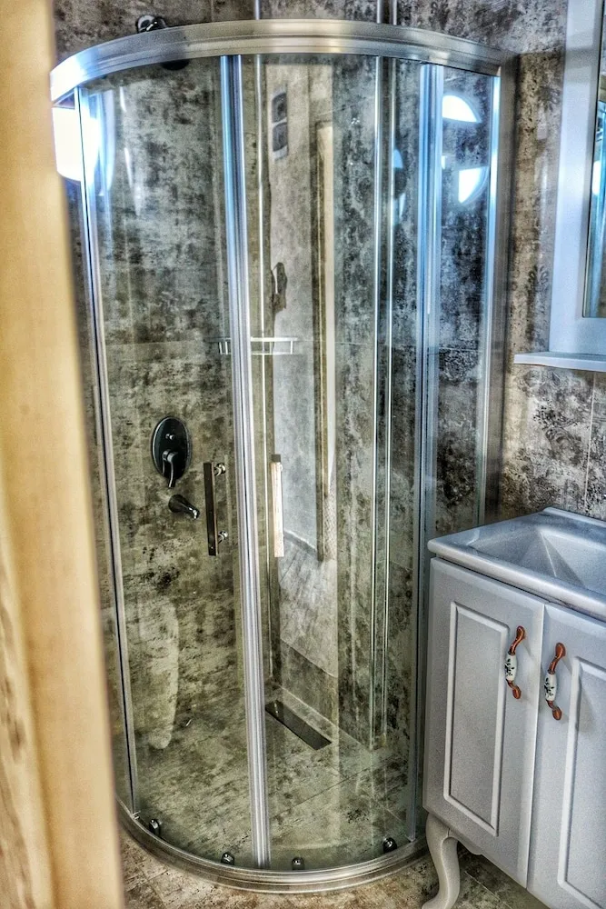 Deluxe Tek Büyük Yataklı Oda, Deniz Manzaralı