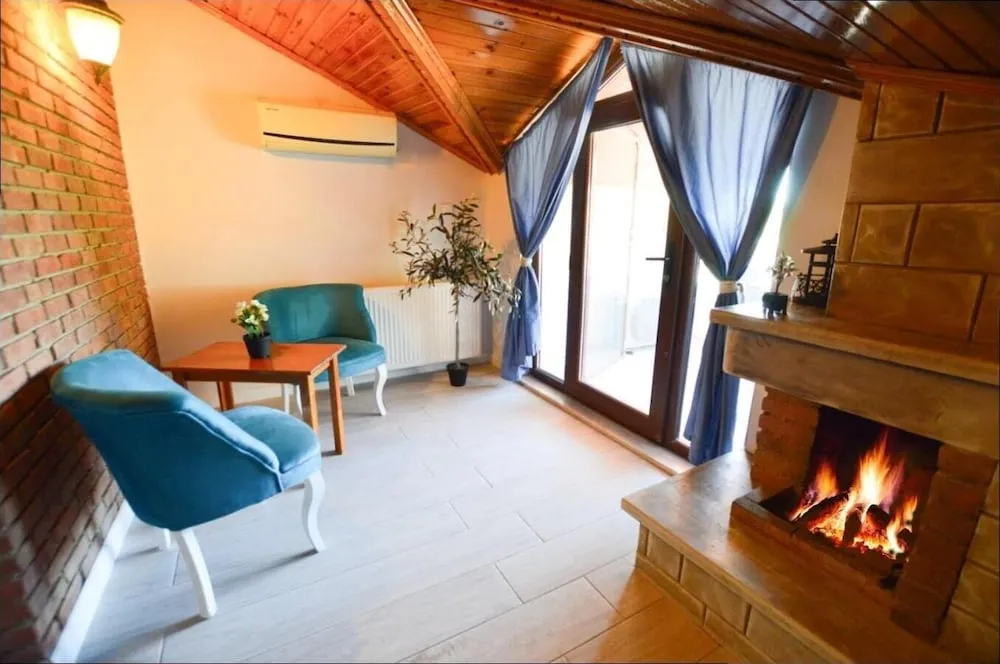 Çatı Katı Süiti (Penthouse)
