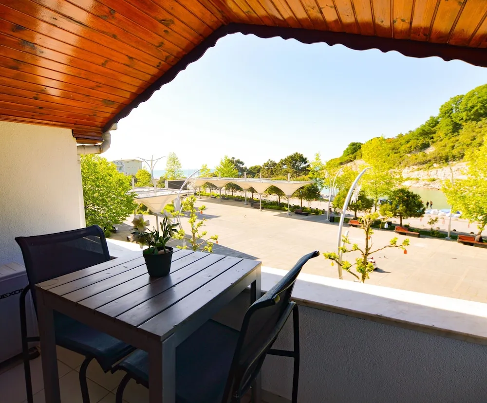 Çatı Katı Süiti (Penthouse)