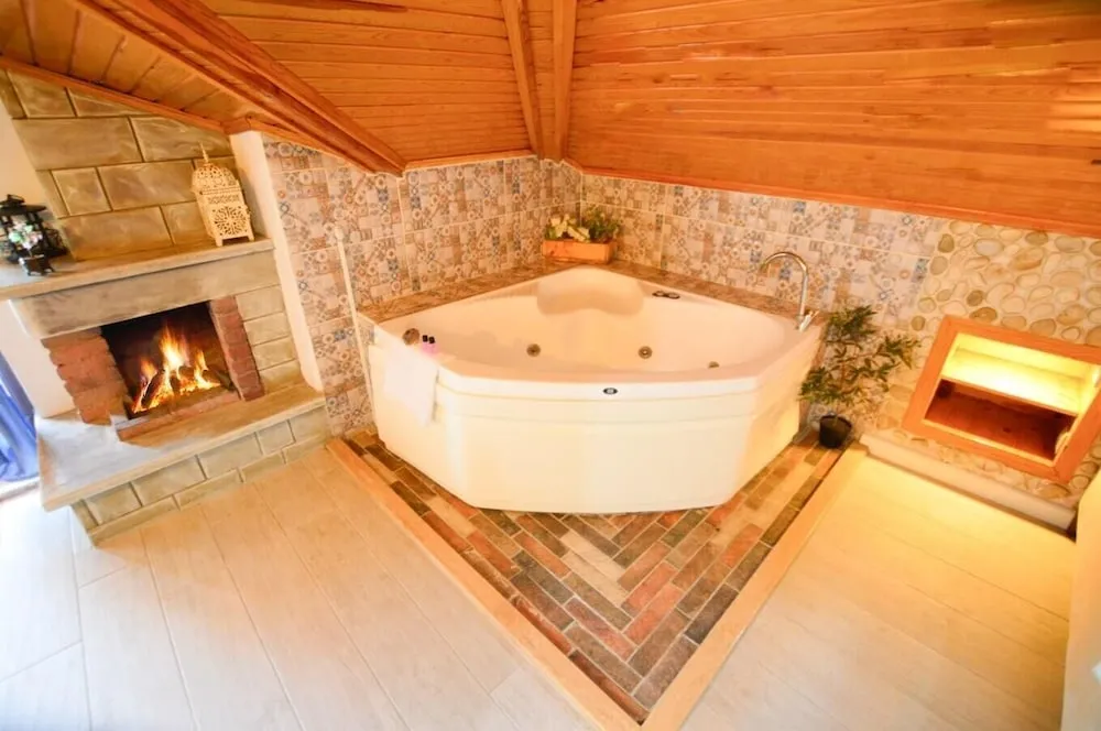 Çatı Katı Süiti (Penthouse)