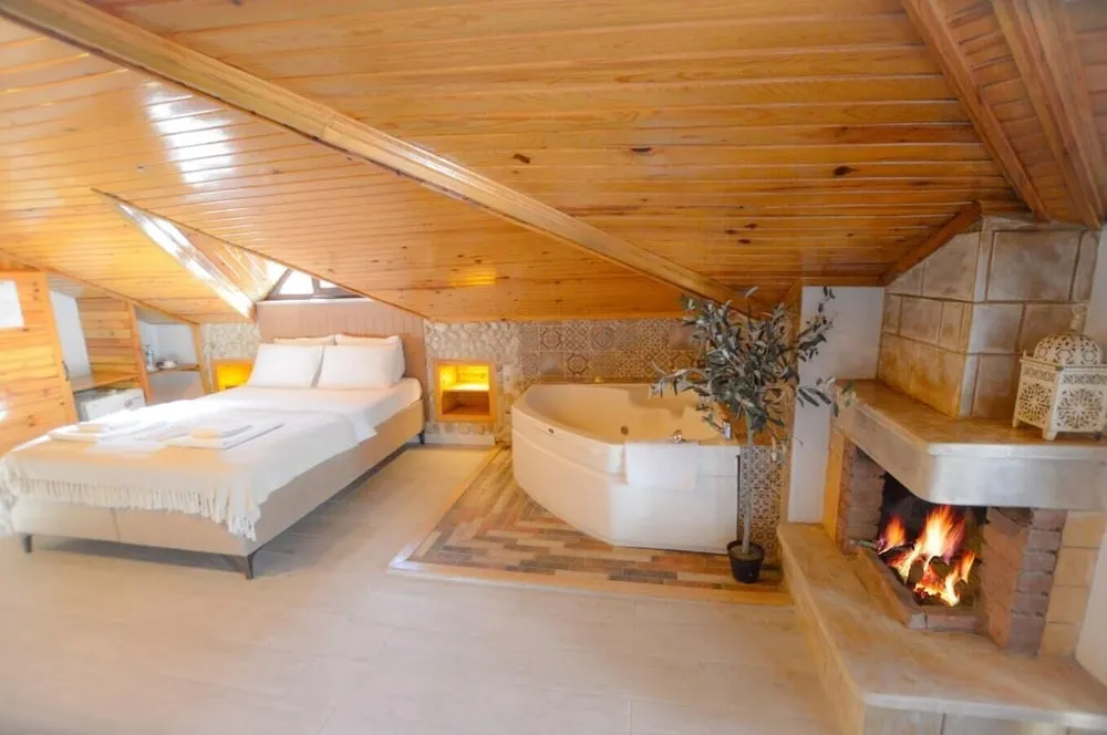 Çatı Katı Süiti (Penthouse)