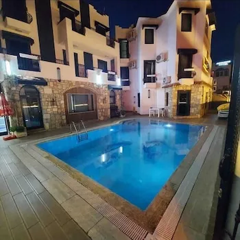 Wb Weekend Otel