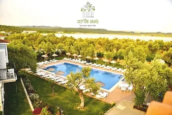 Zeytin Arası Apart Otel