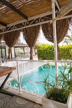 Cunda House Kucuk Otel