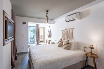 La Local Yalıkavak