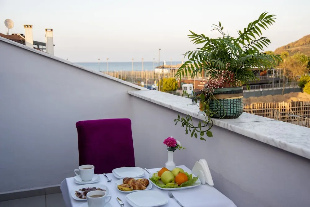 Superior Tek Büyük Yataklı Oda, Balkon