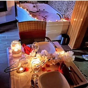 Defne Hotel