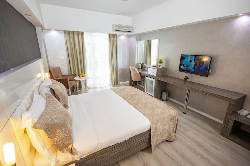 Deluxe Room with Balcony