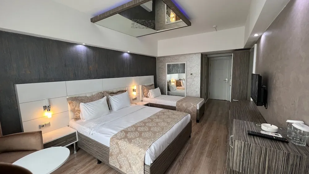 Deluxe Room with Balcony
