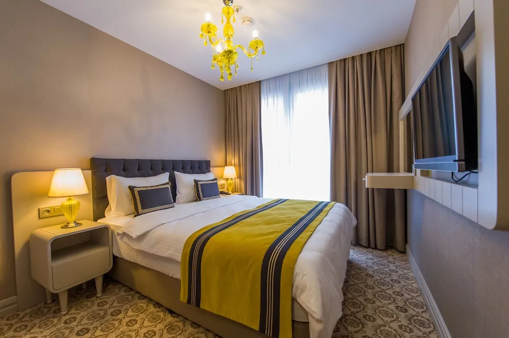 Standard Tek Büyük Yataklı Oda