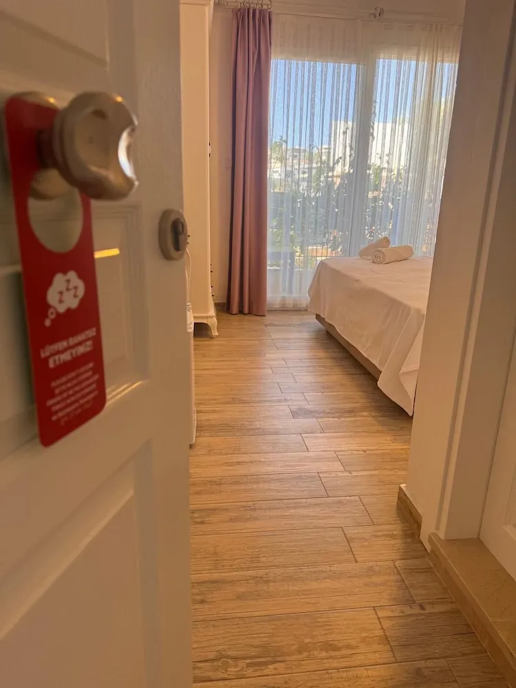 Standard Tek Büyük Yataklı Oda, Deniz Manzaralı
