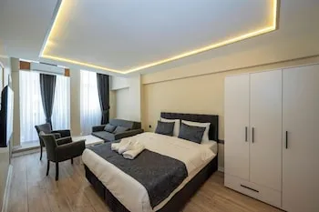 Aiza Suites