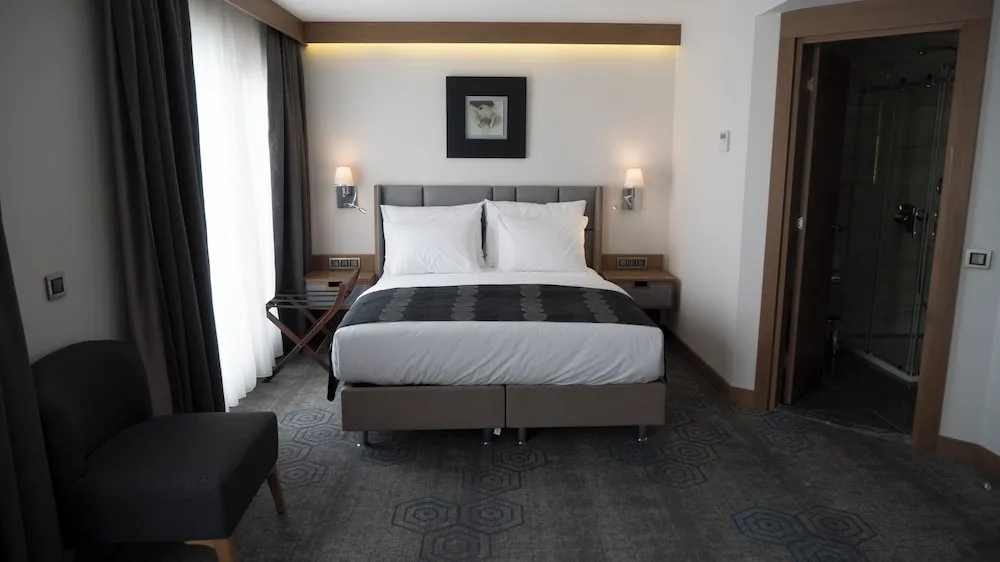 Deluxe Dört Kişilik Oda, Deniz Manzaralı