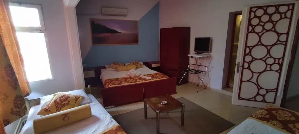 Economy Tek Büyük veya İki Ayrı Yataklı Oda, 1 Çift Kişilik veya 2 Tek Kişilik Yatak