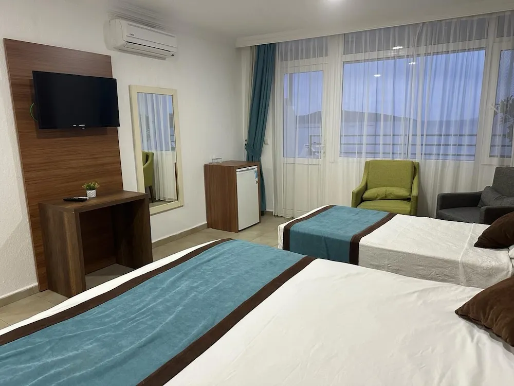 Luxury Üç Kişilik Oda, Deniz Manzaralı