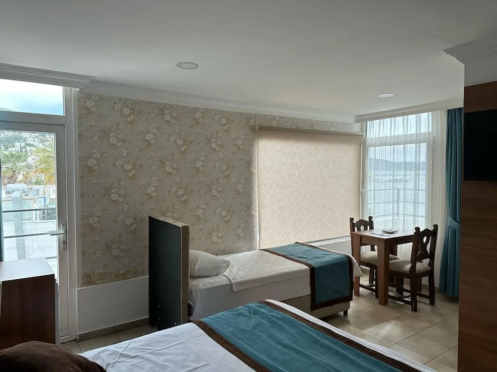 Luxury Üç Kişilik Oda, Deniz Manzaralı
