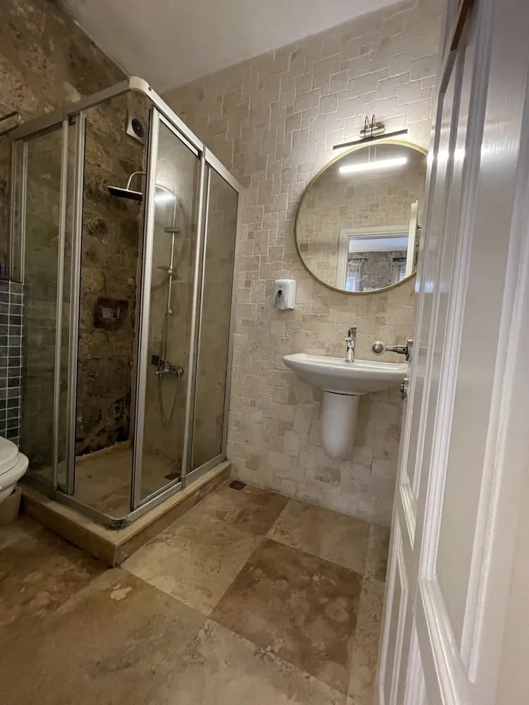 Deluxe Üç Kişilik Oda