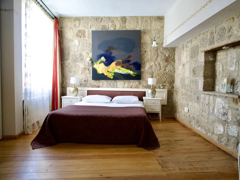 Deluxe Üç Kişilik Oda