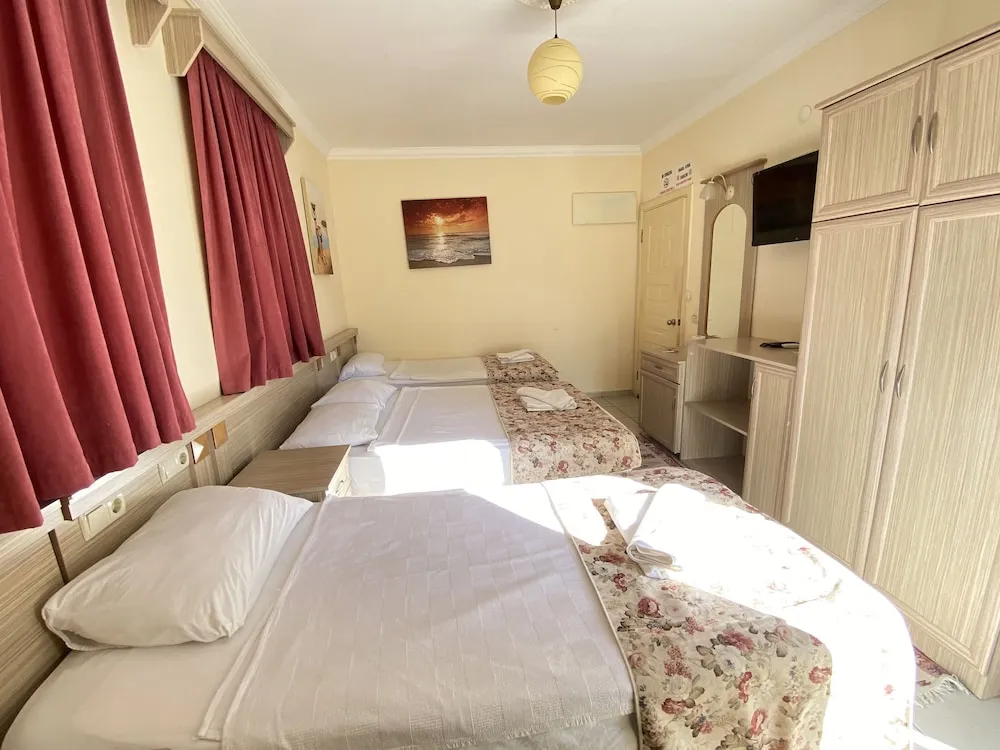 Deluxe Dört Kişilik Oda