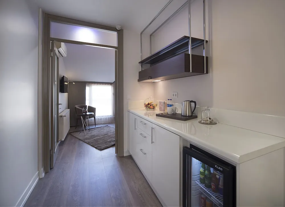 Terrace City Suite