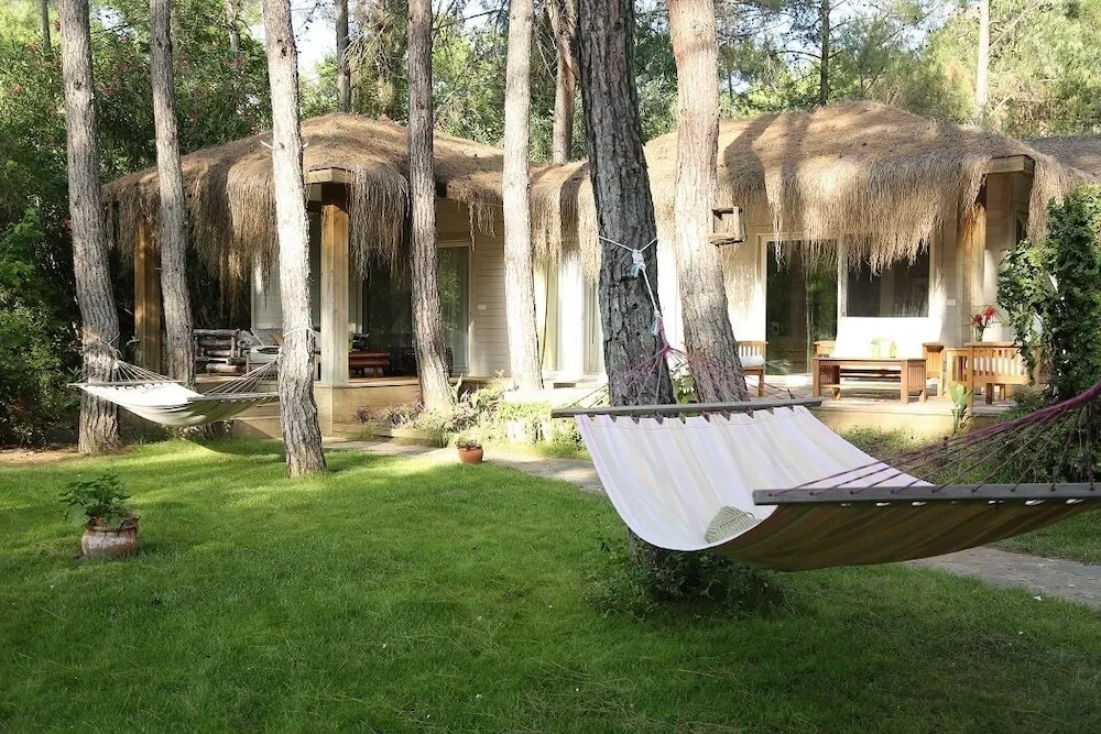 Köşe Evi