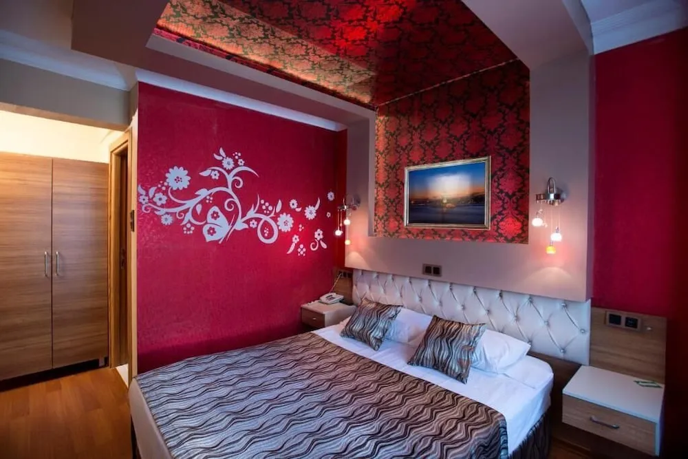 Standard Tek Büyük Yataklı Oda