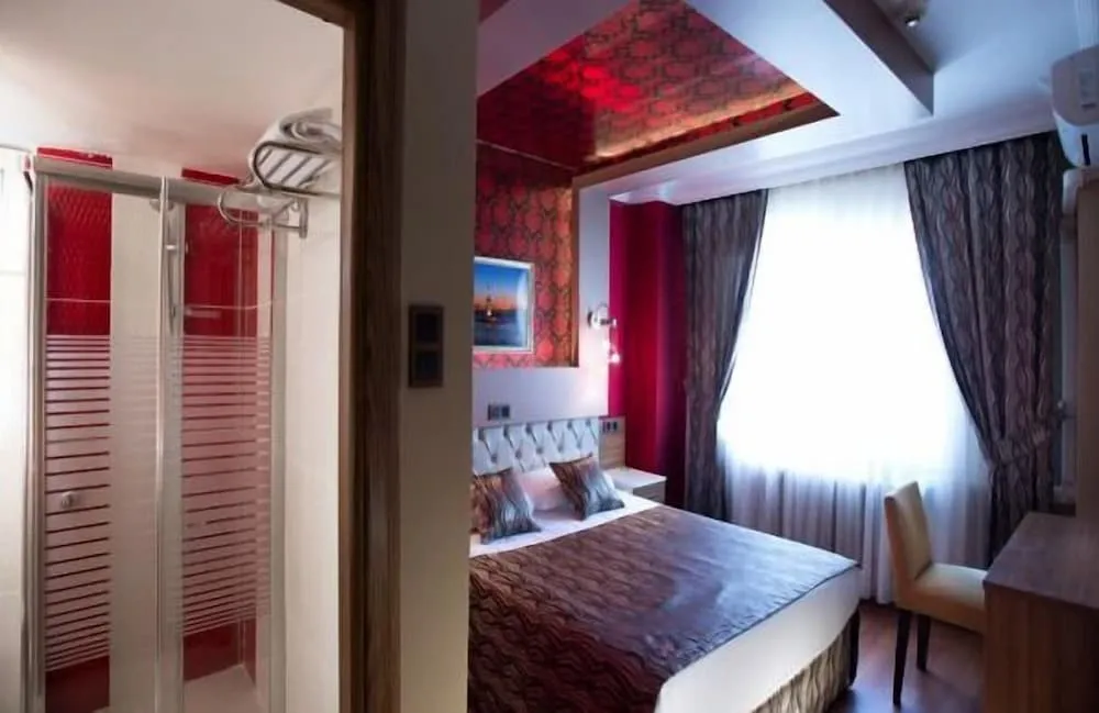 Standard Tek Büyük Yataklı Oda