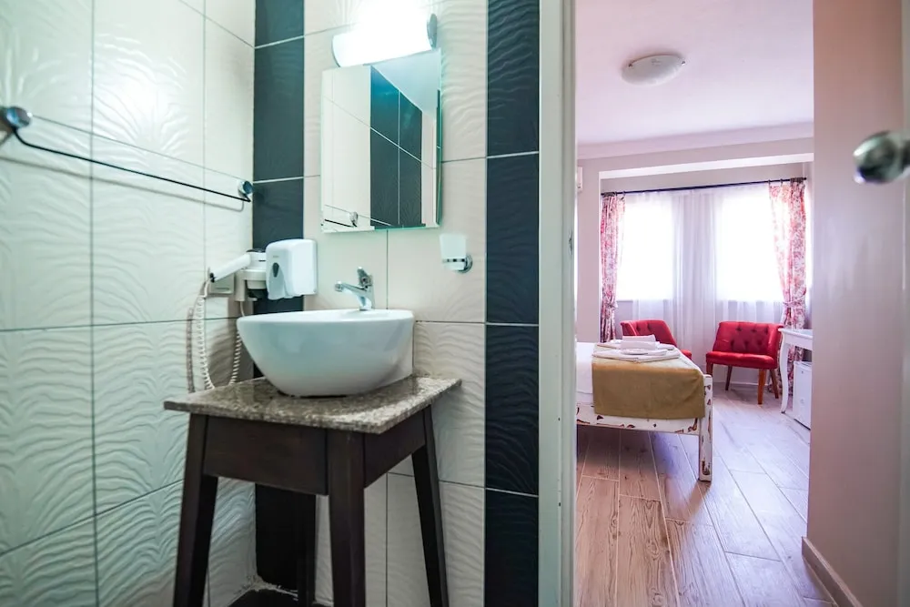 Deluxe Tek Büyük Yataklı Oda, Deniz Manzaralı