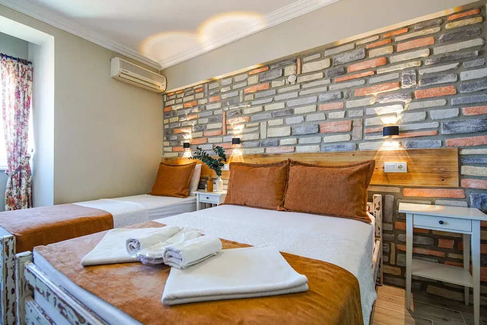 Deluxe Üç Kişilik Oda, Deniz Manzaralı
