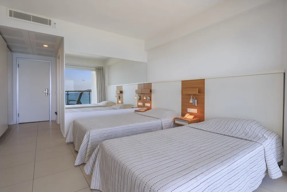 İki Ayrı Yataklı Oda, Deniz Manzaralı