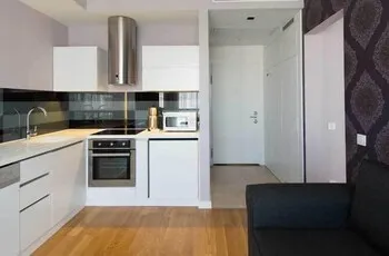 Coresh Suites