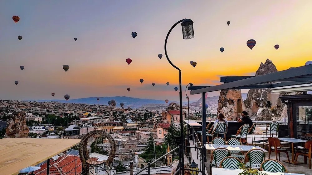 Elegance Cave Suites