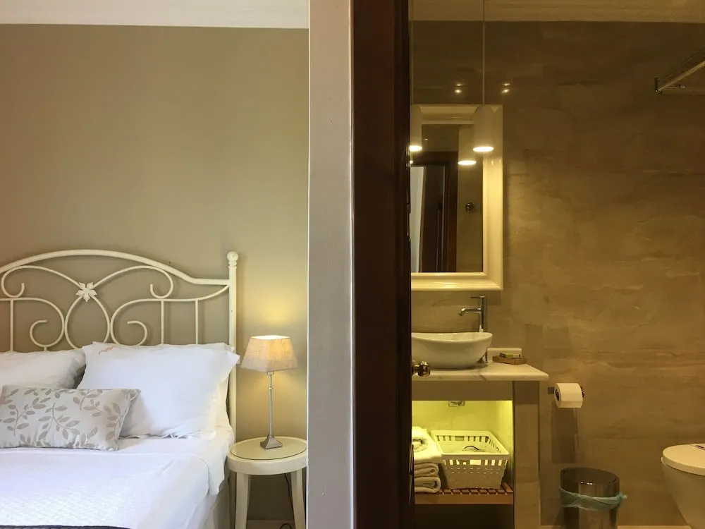 Oda, Balkon, Avlu Manzaralı