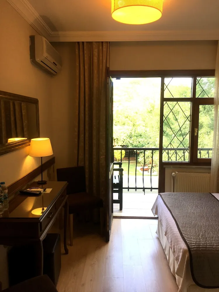 Oda, Balkon, Avlu Manzaralı